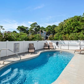 M939: Abby Gale l Private Pool Area