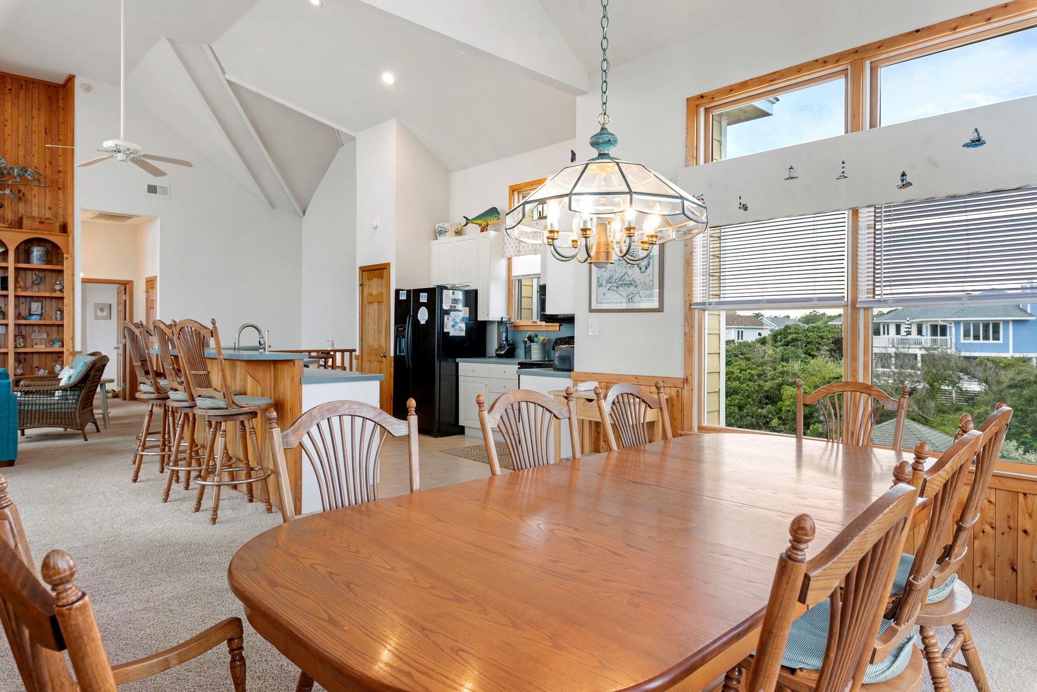 WH242: Starboard Home | Top Level Dining Area