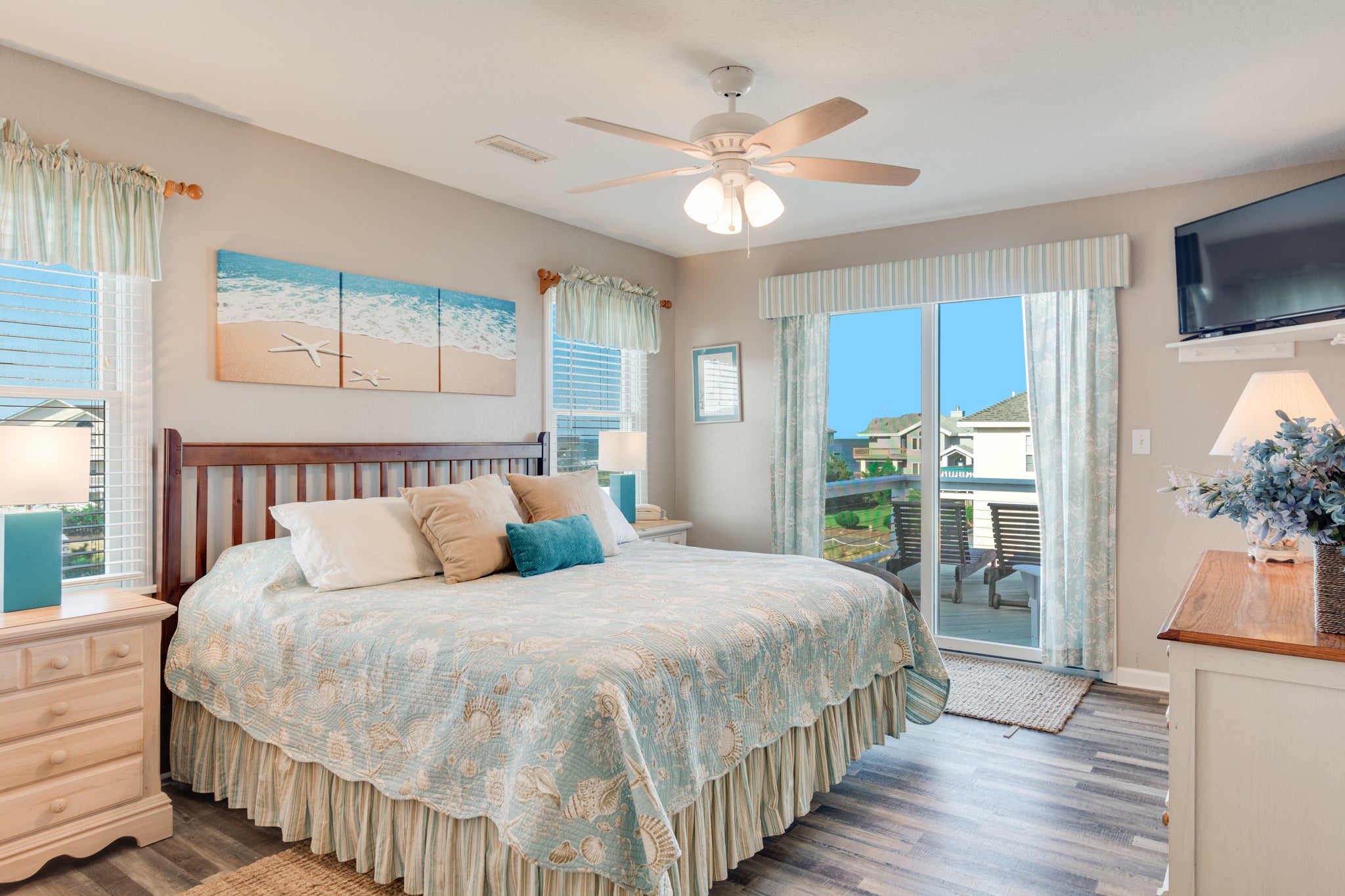 OH100: SeaClusion | Top Level Bedroom 7