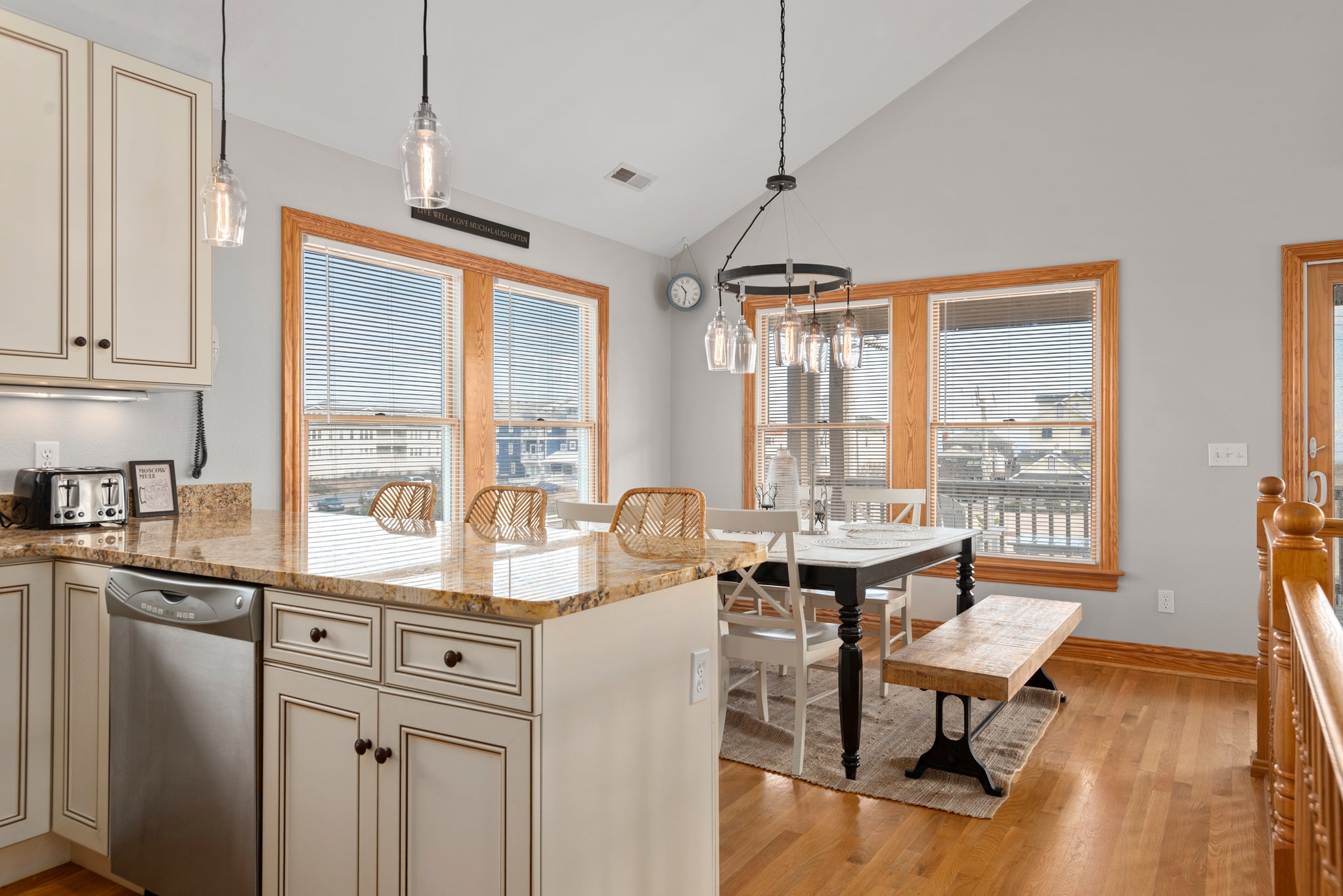 KDN2208: Sea A Chance | Top Level Dining Area and Kitchen