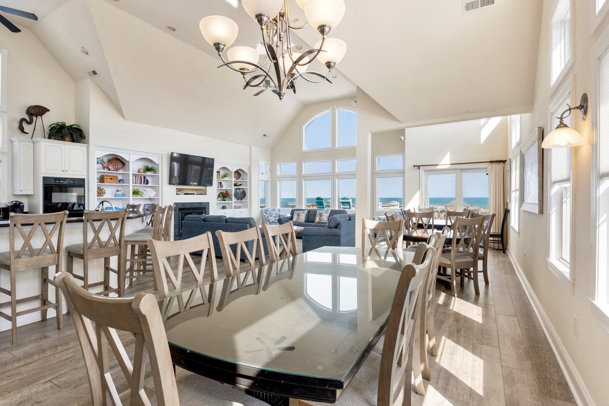 KD23: Park Place | Top Level Dining Area