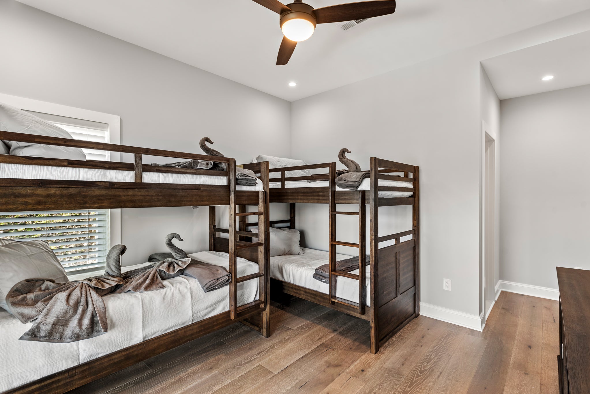 WH786: The OBX One | Mid Level Bunk Bedroom 2