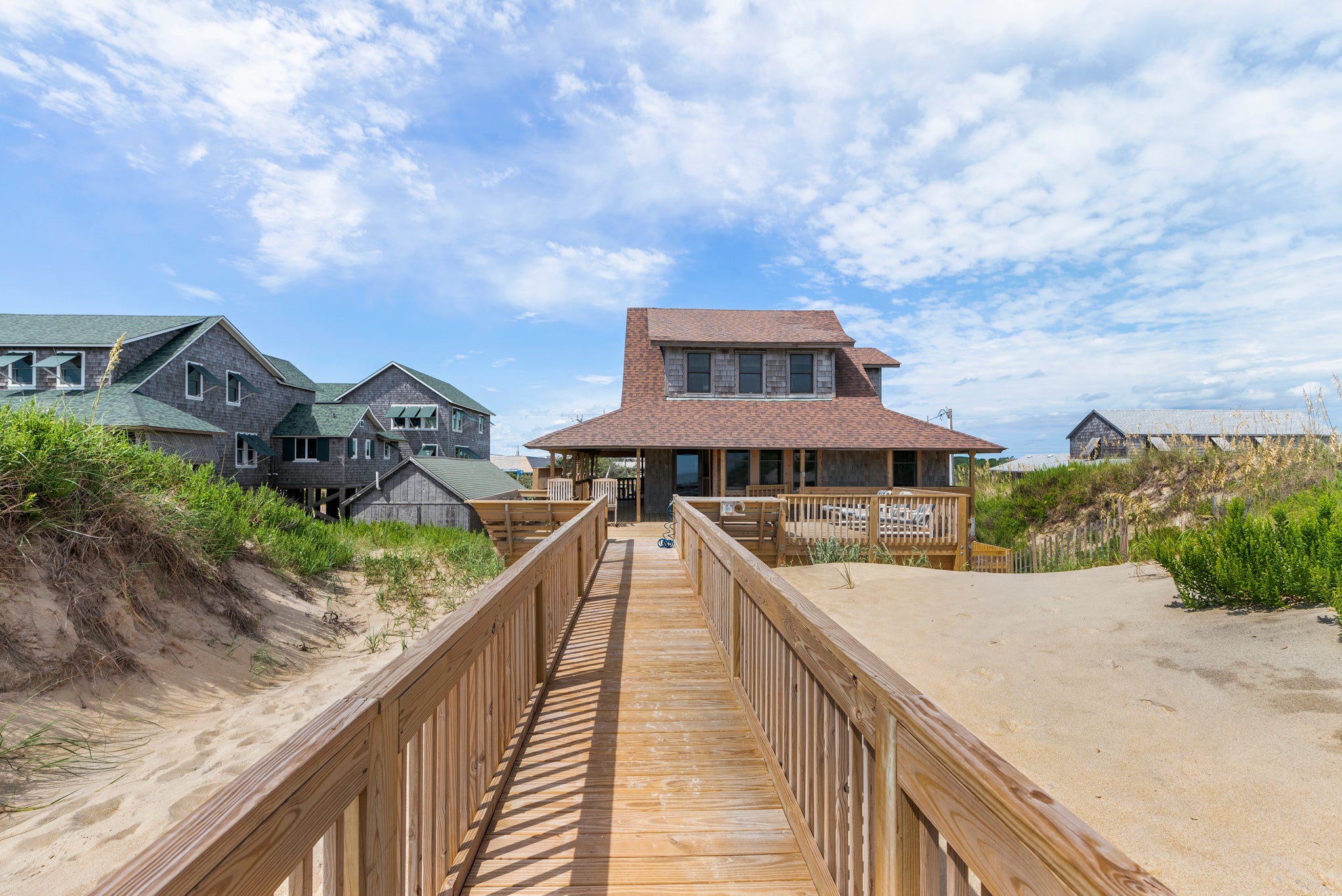 JR41: It's Beach Time | Private Walkway to Beach