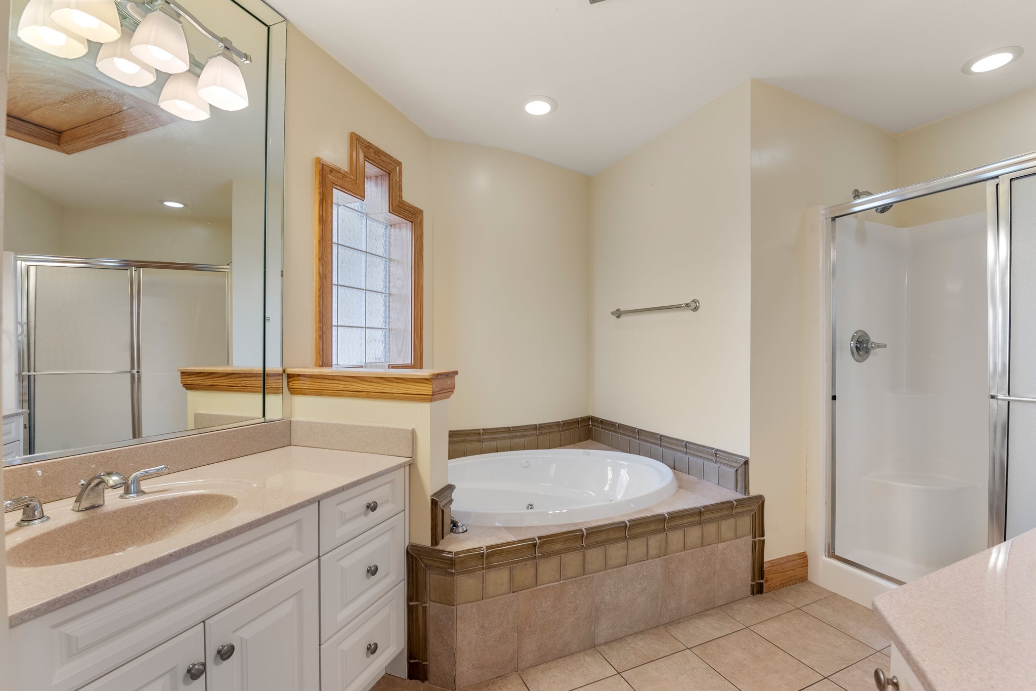 BCH10: The Pour House | Top Level Bedroom 6 Private Bath