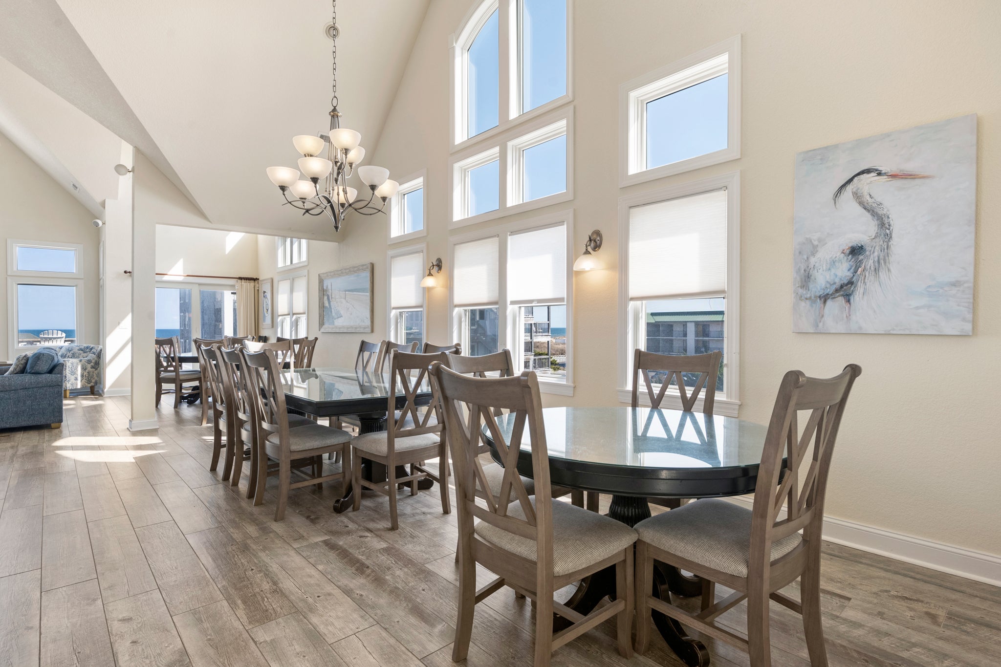 KD23: Park Place | Top Level Dining Area