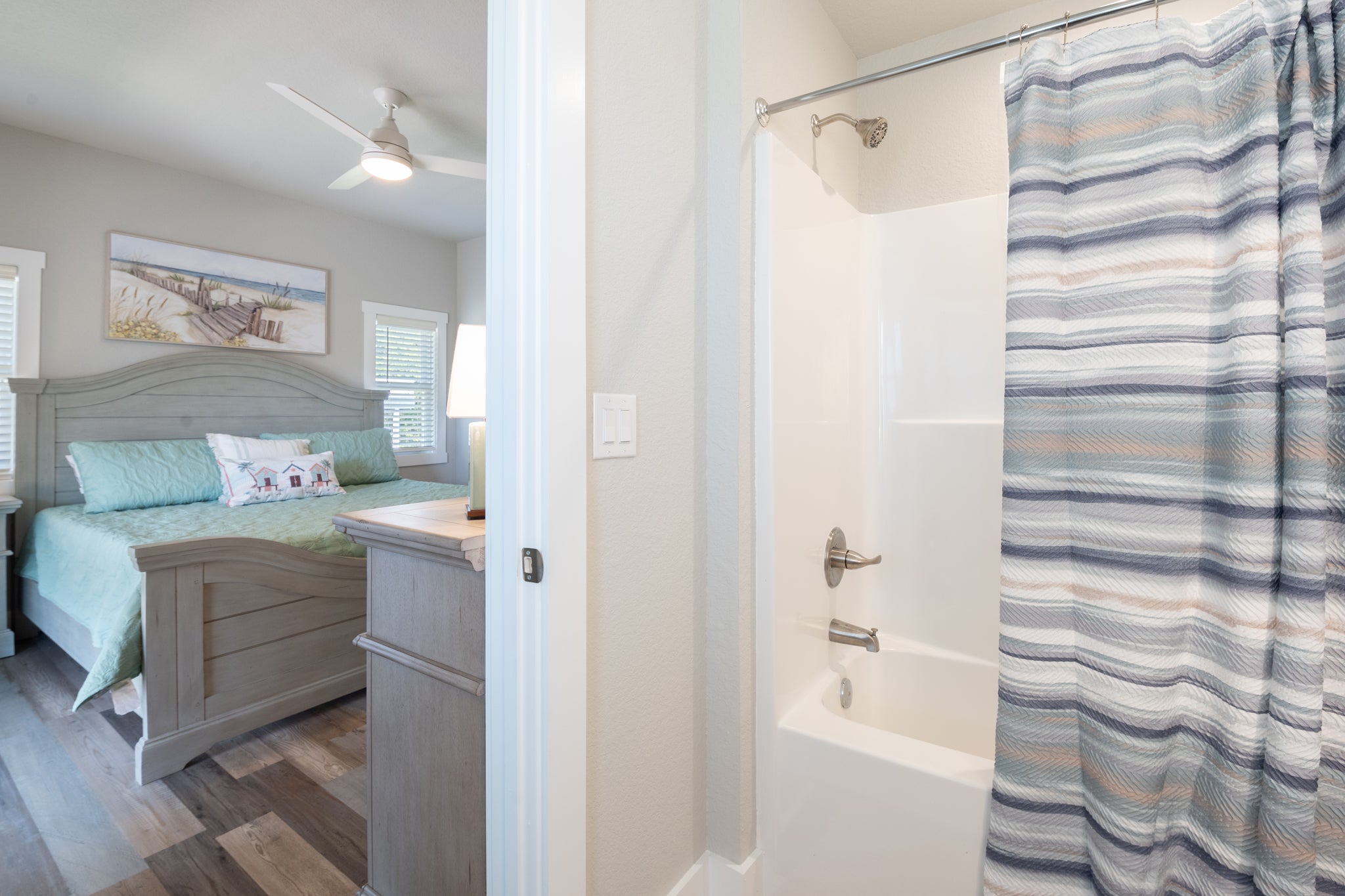 CL592: Three Stooges | Mid Level Bedroom 3 Private Bath