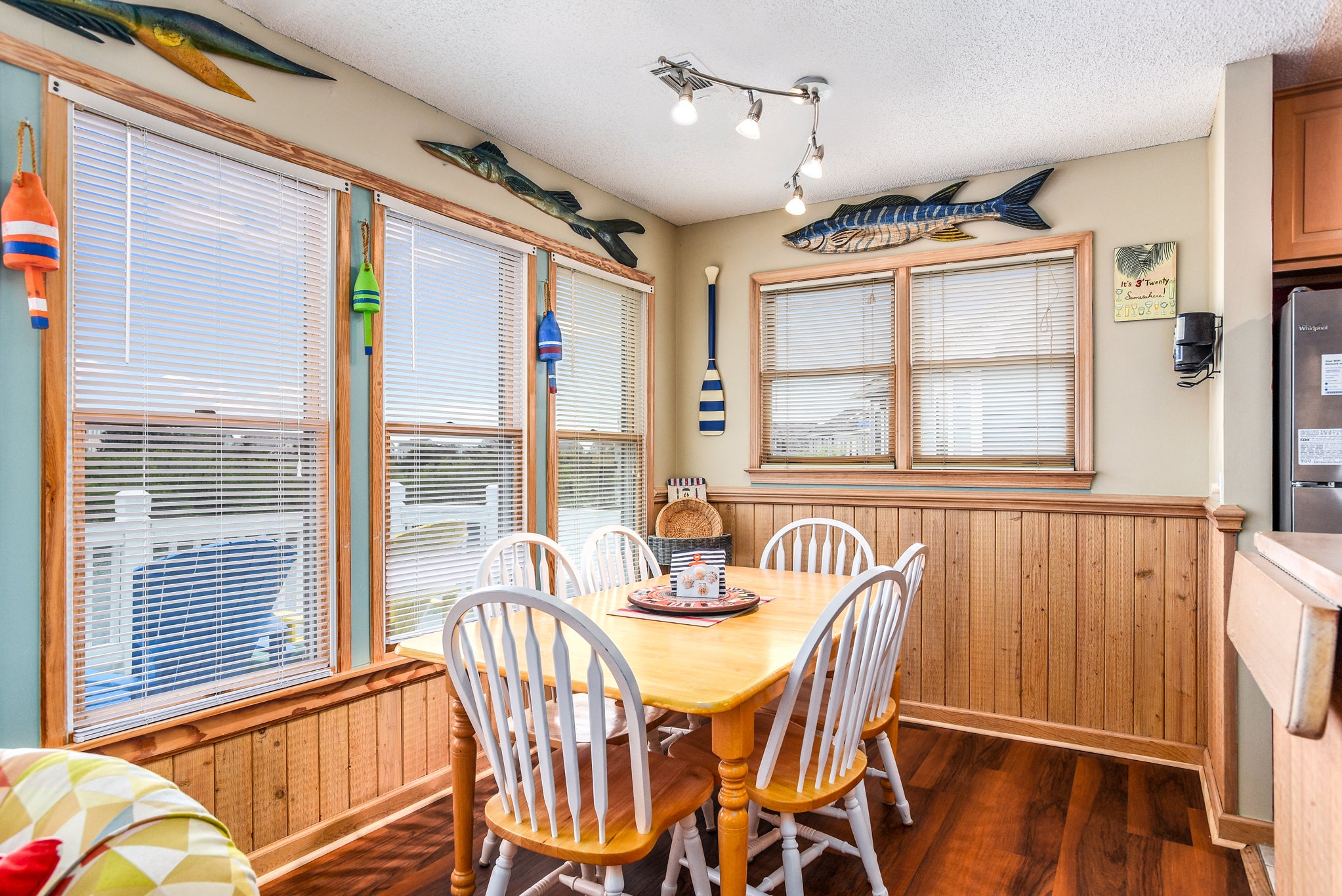 L39: Gone Fishin | Top Level Dining Area