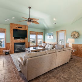 SN2344: Sassy Seas | Top Level Living Area - Fireplace Not Available For Guest Use