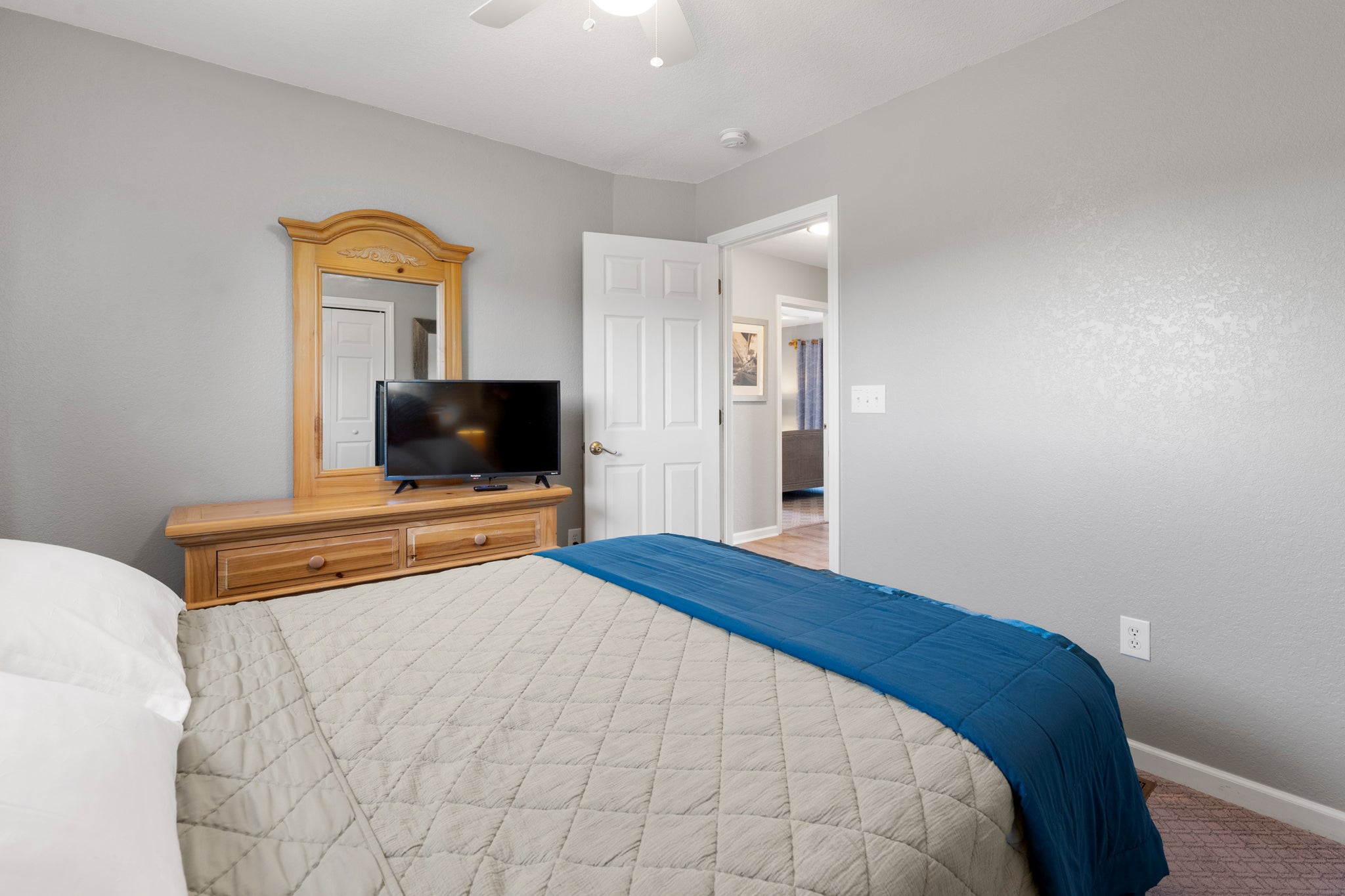 WH606: Blue You Away | Mid Level Bedroom 3
