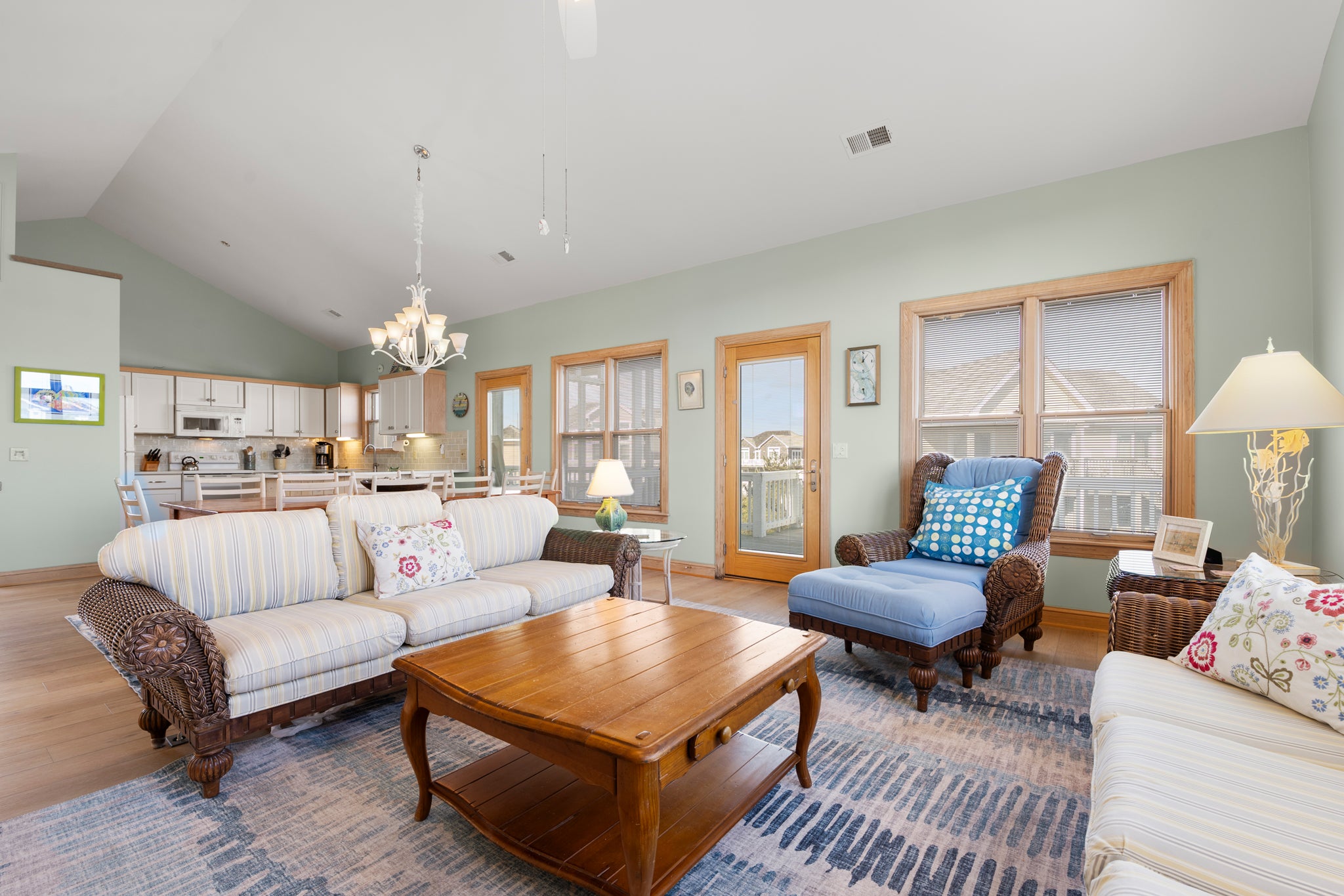 SS34: Five Forks South | Top Level Living Area