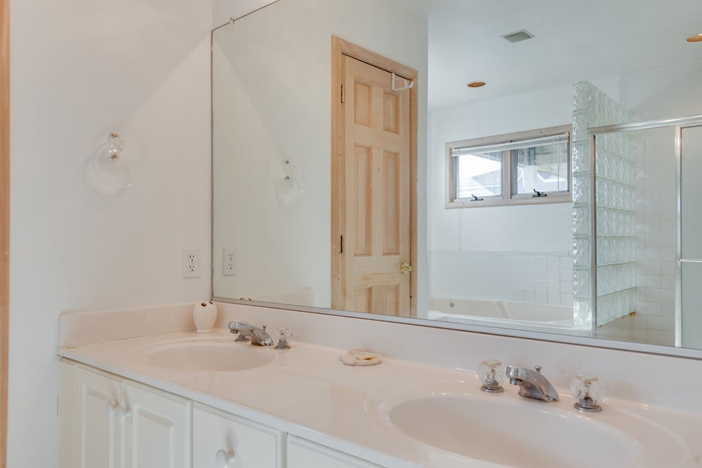 CL133: Payson Place | Mid Level Bedroom 4 Private Bath