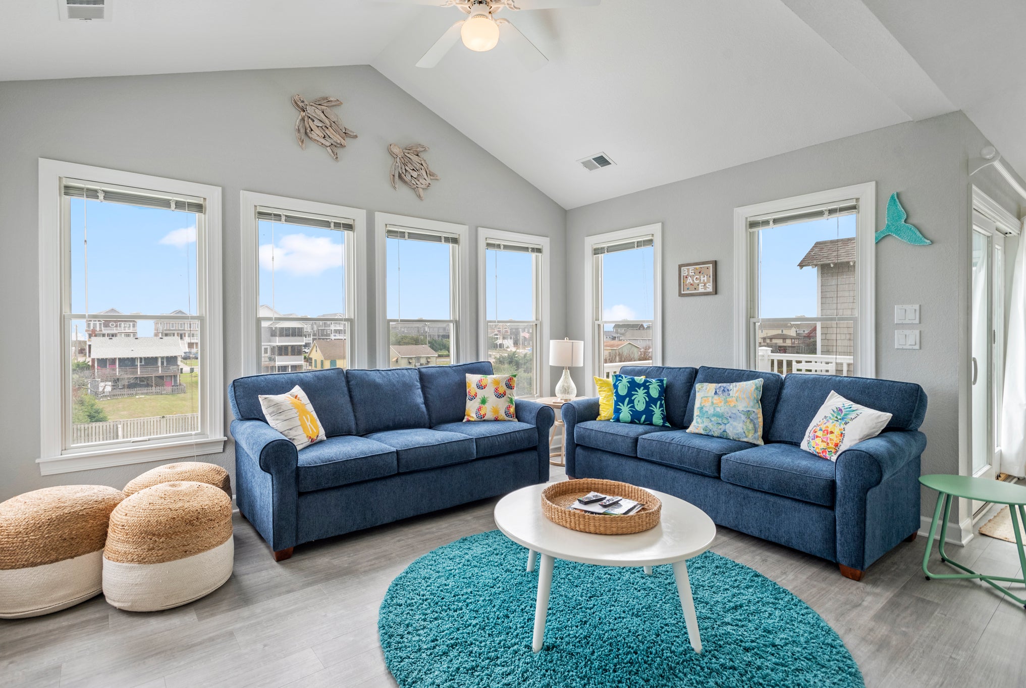 JR380: Kimberly's Kottage | Top Level Living Area