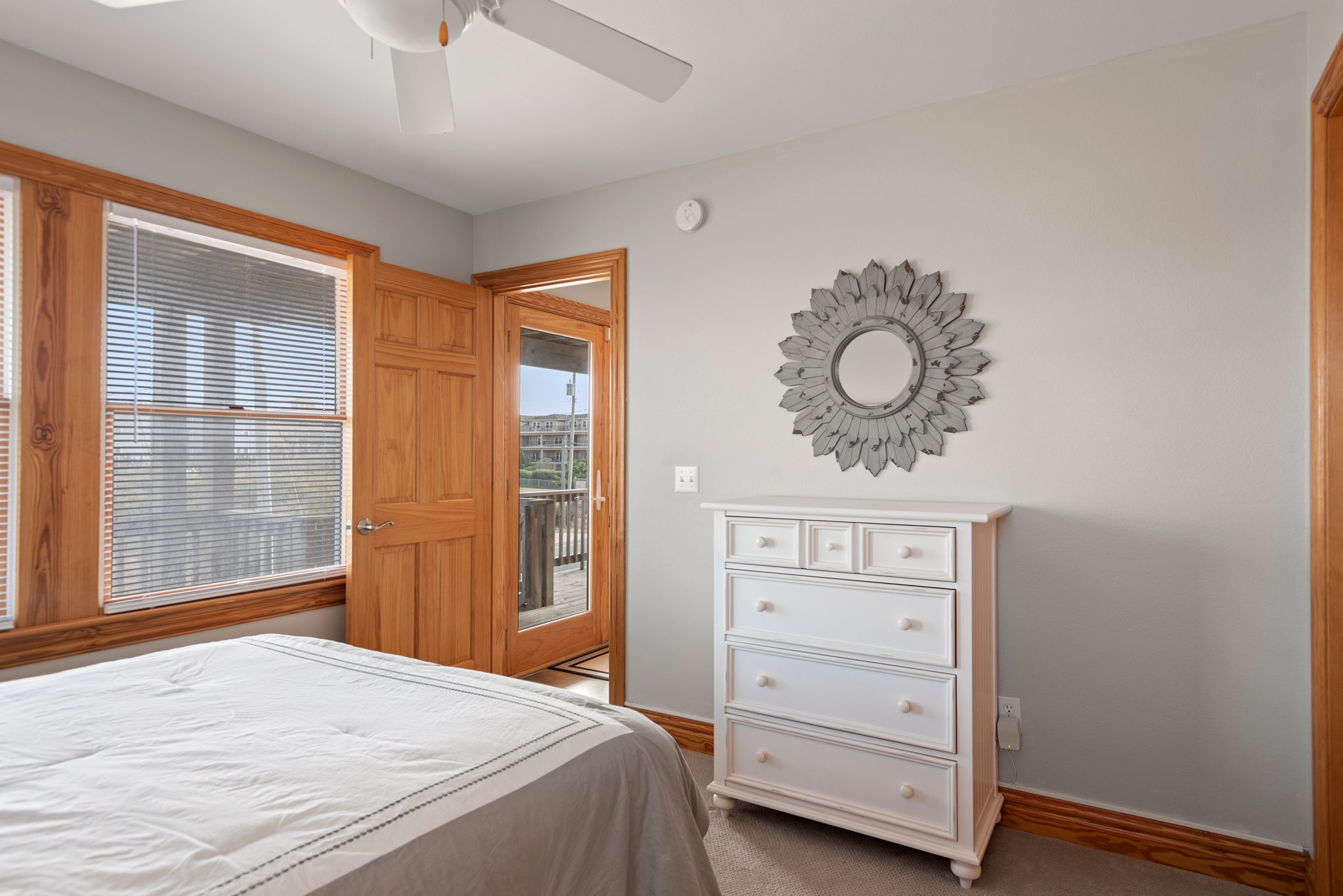 KDN2208: Sea A Chance | Mid Level Bedroom 1