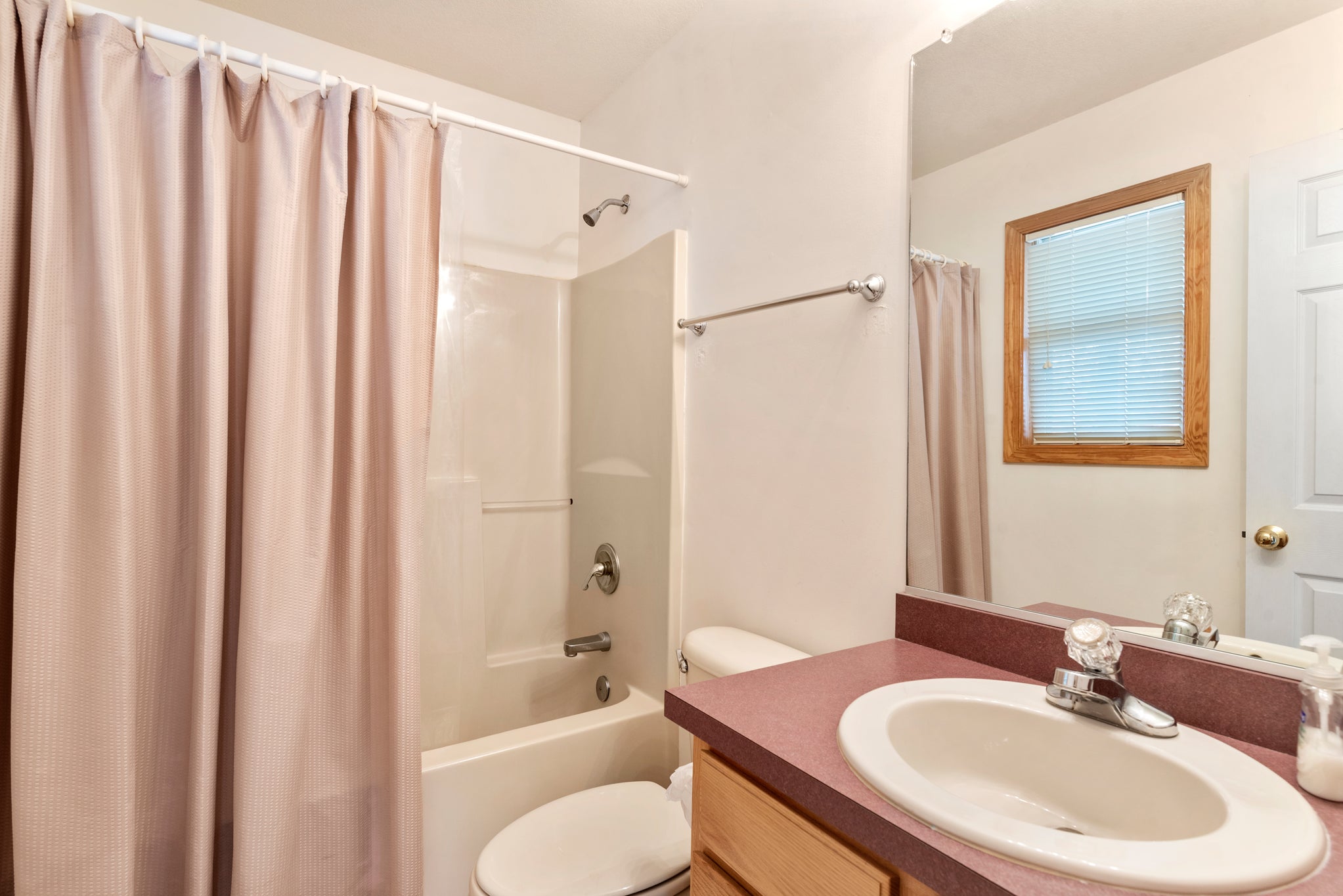 OSM03: Sweet Carolina | Mid Level Bedroom 4 Master Bath