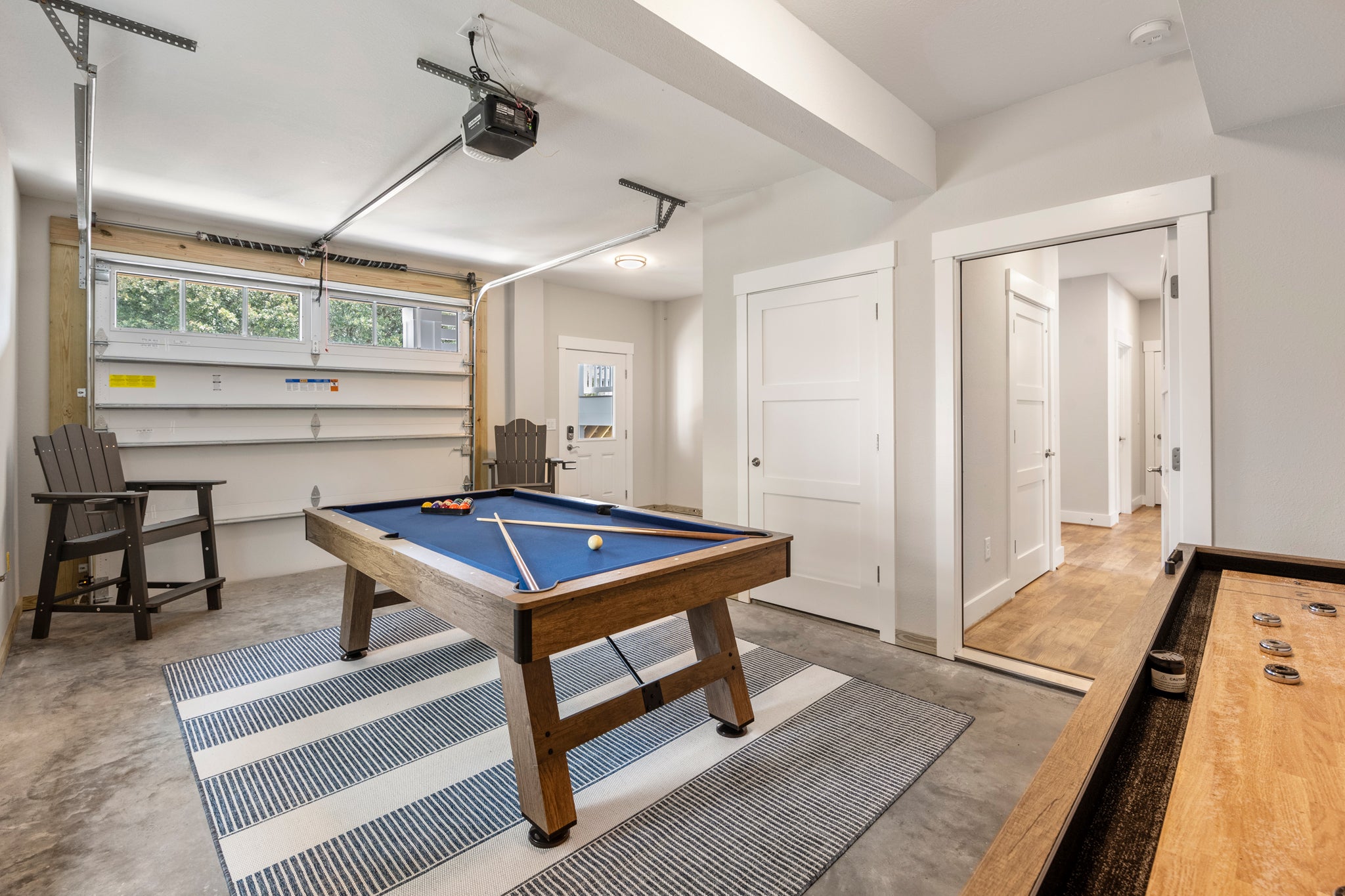 CC287: Go With The Flow | Garage w/ Pool Table & Shuffleboard Table