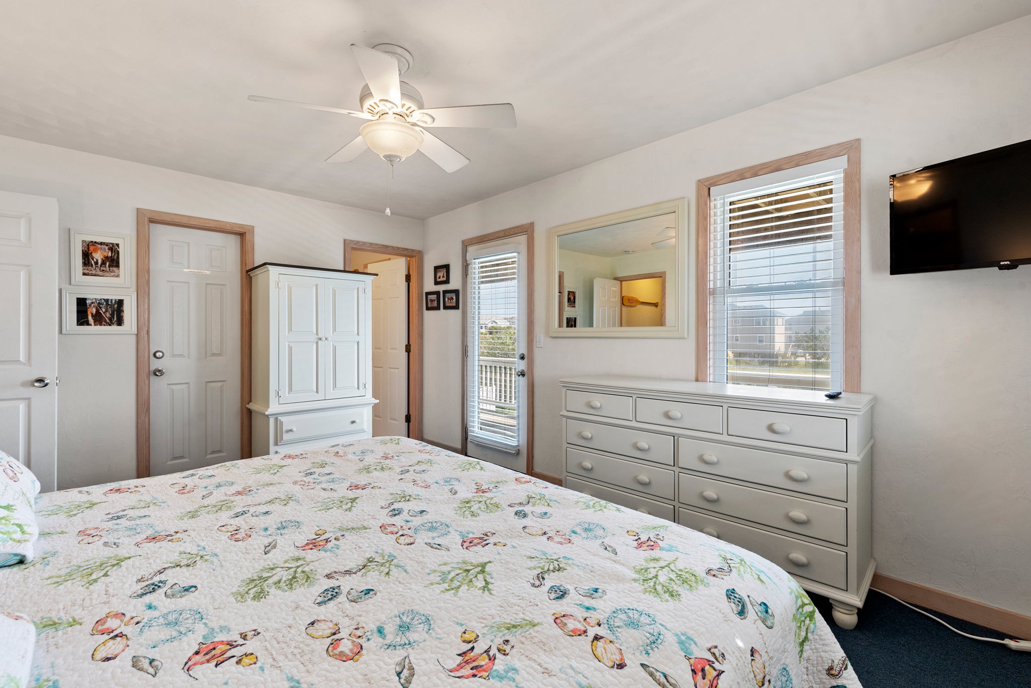 WH415: O'Shinn View | Mid Level Bedroom 4