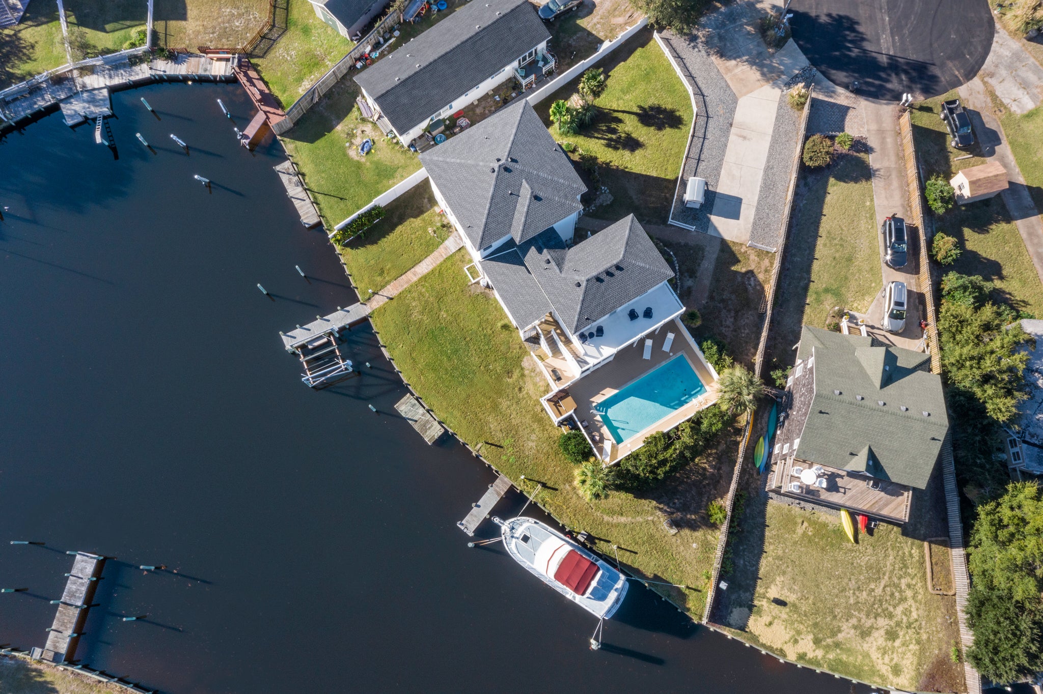 CH104: Inlet Palms | Aerial View