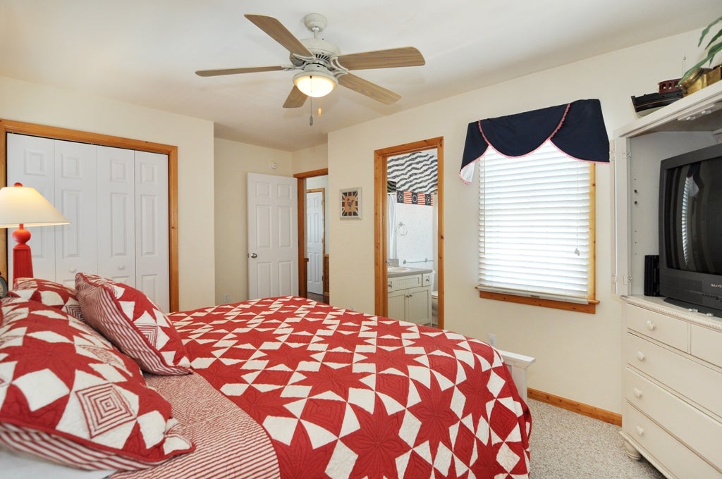 JR369: Point Of Views NC | Top Level Bedroom 5