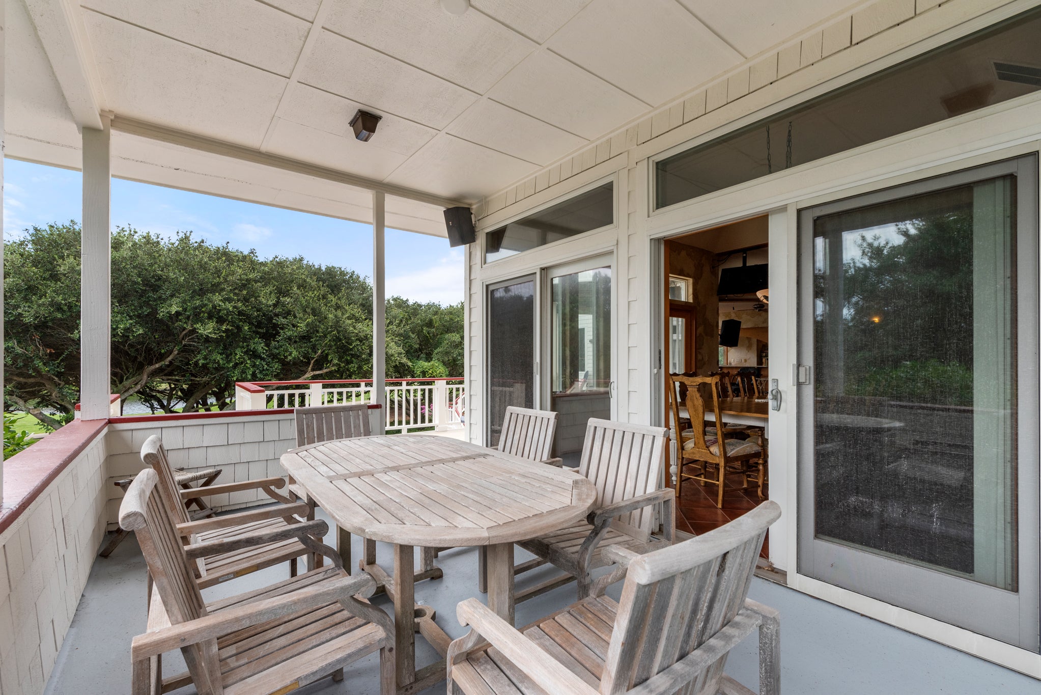 CC075: Sailors Cove | Mid Level Porch w/ Outdoor Dining