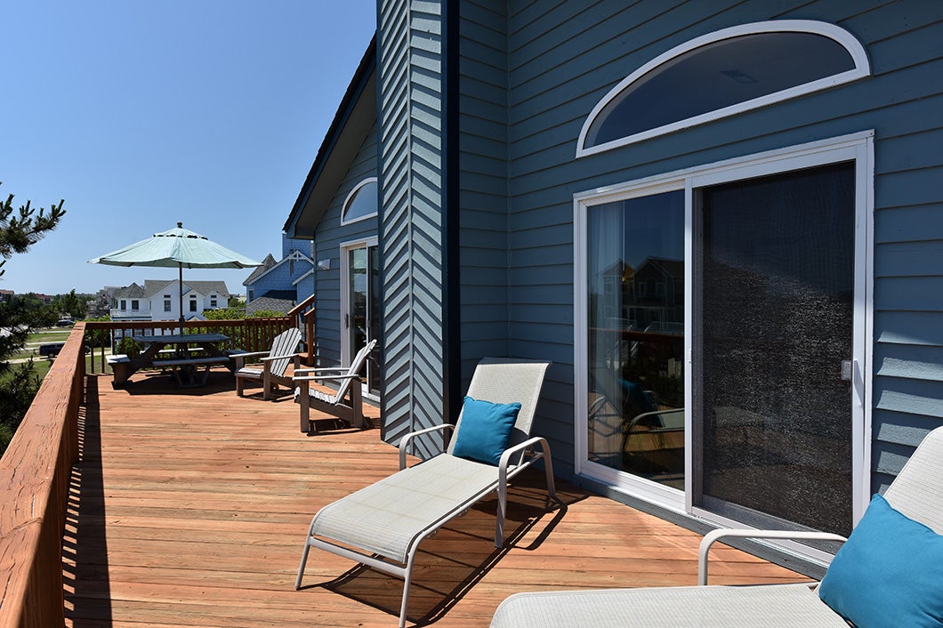 WH602: My Happy Place | Top Level Sun Deck