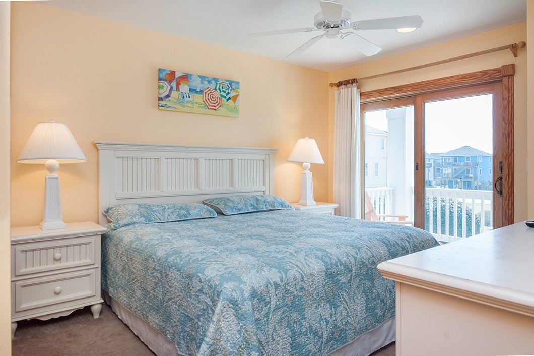 JR15: Heaven By The Sea | Mid Level Bedroom 4