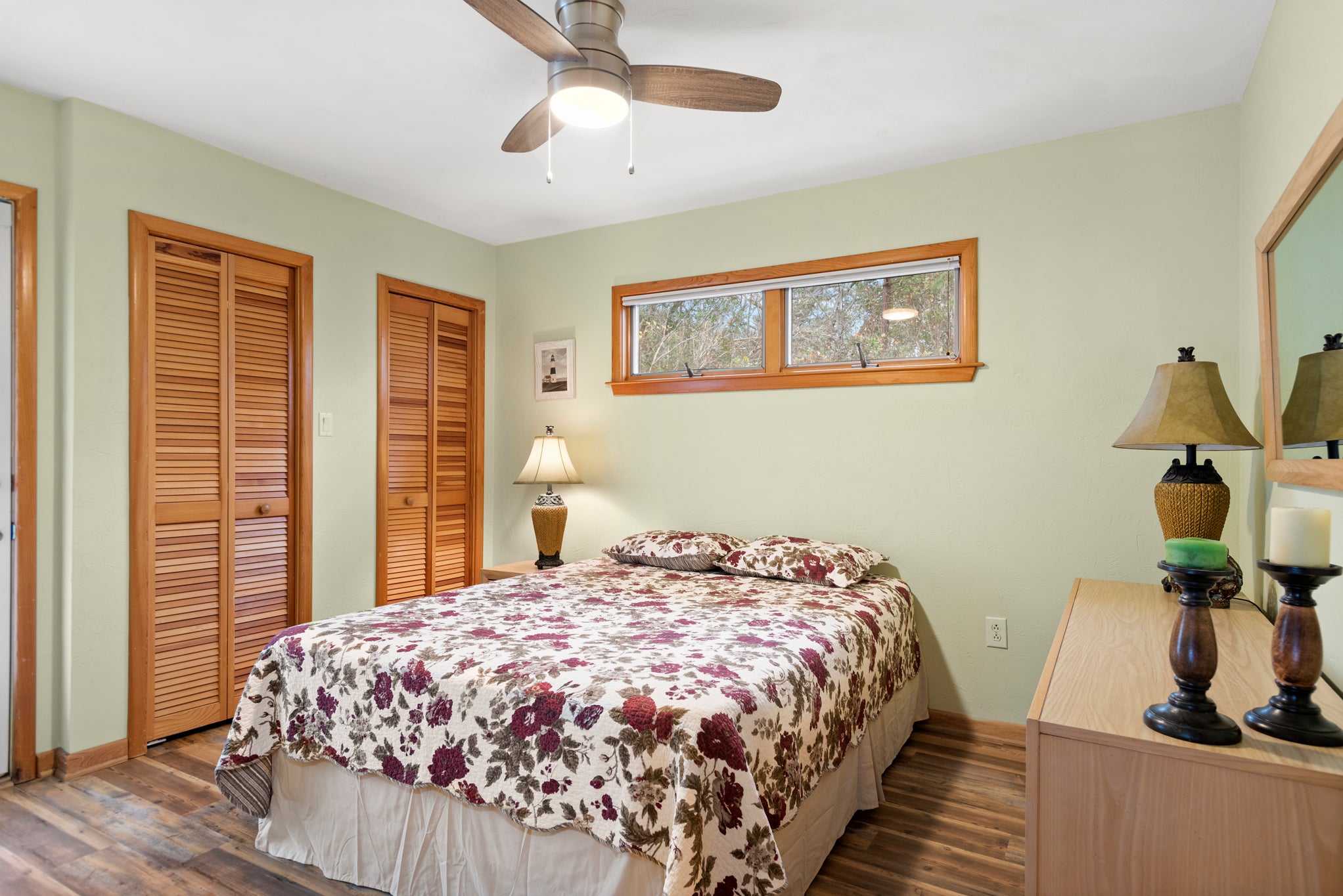 M939: Abby Gale l Mid Level Bedroom 1