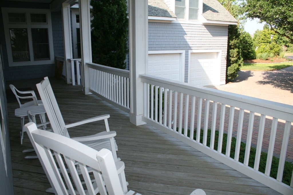 CC005: Live Oak Landing | Front Porch