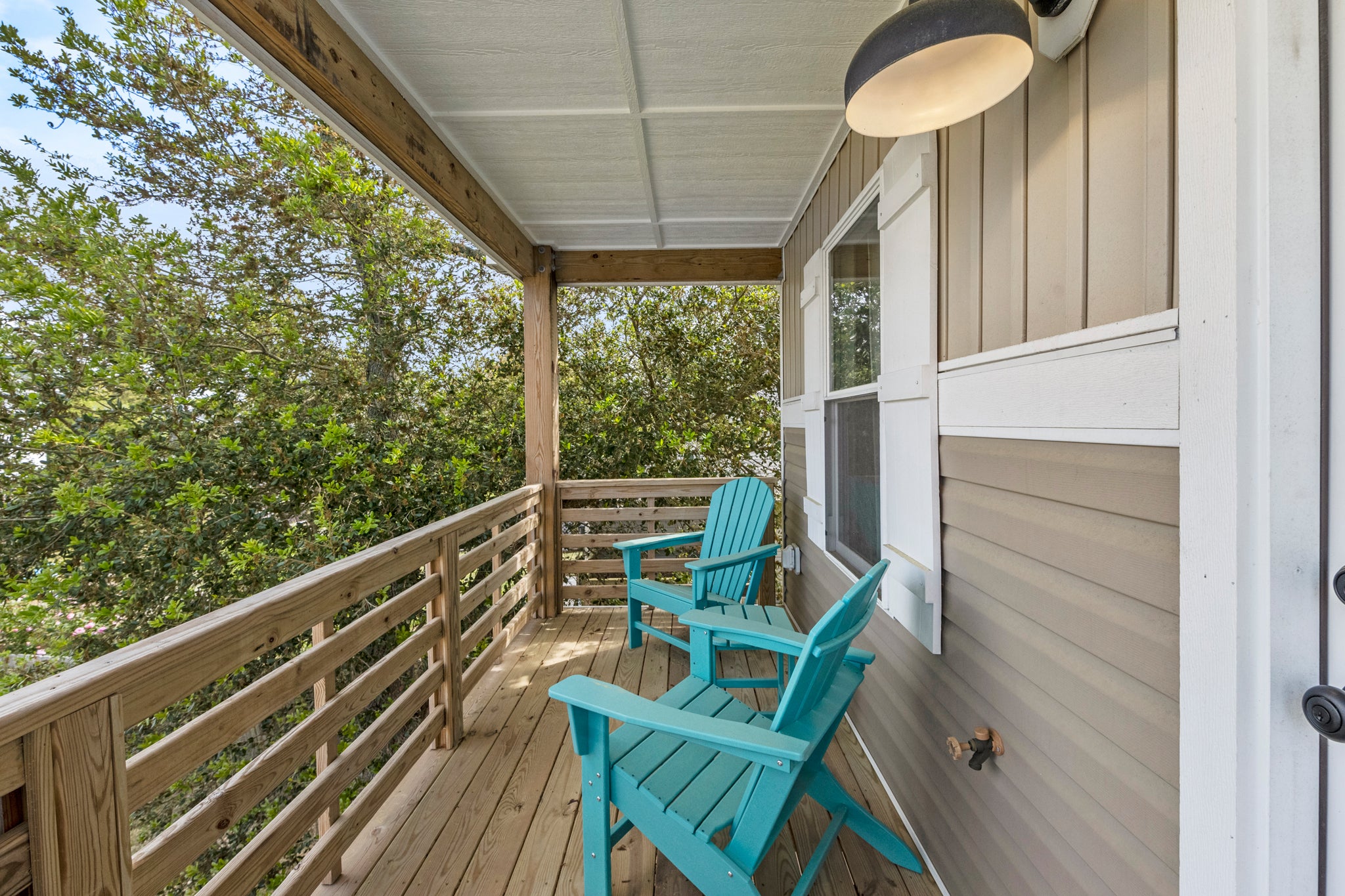 KDN9607: Mason's Beach House Getaway | Top Level Front Porch