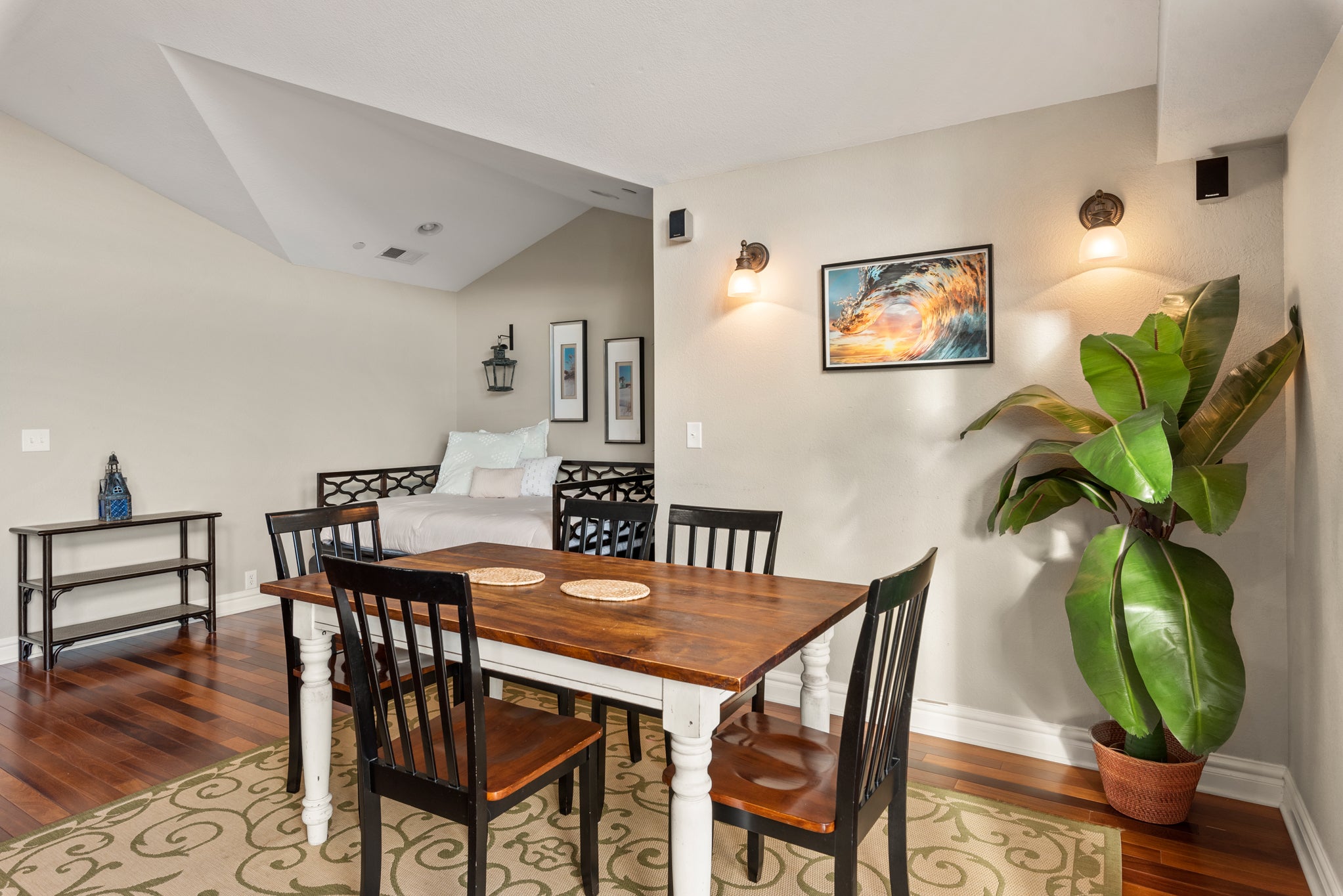 CSC4F: Endless Summer Surf Club | Dining Area